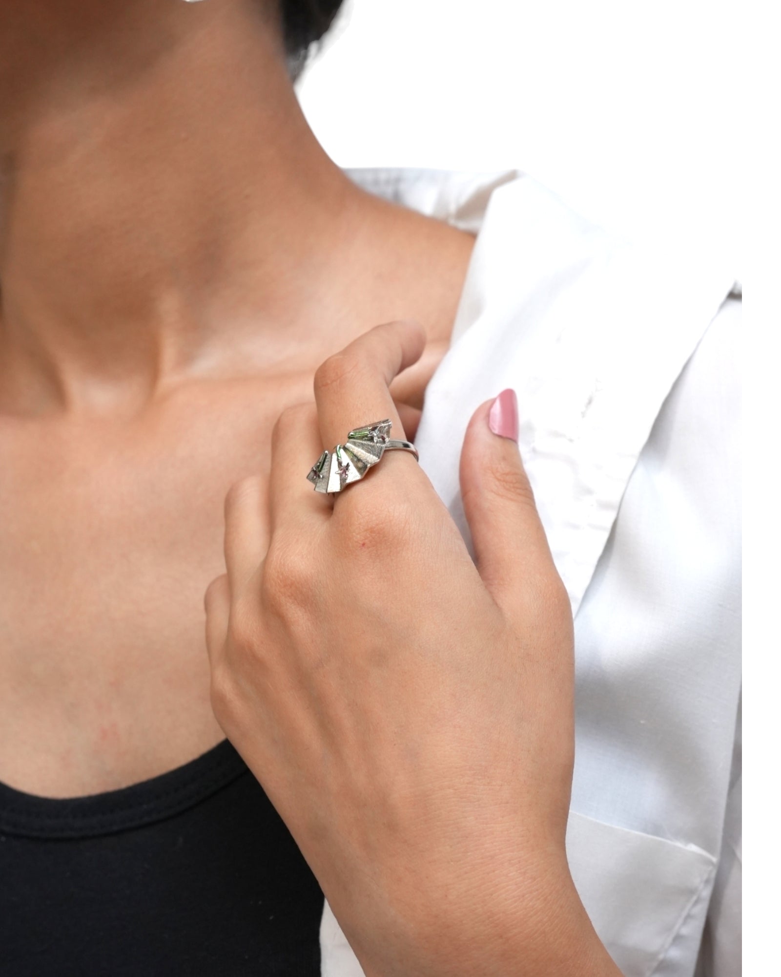 Model wearing Rossi Ring from SU Jewelry’s Soffio Collection

