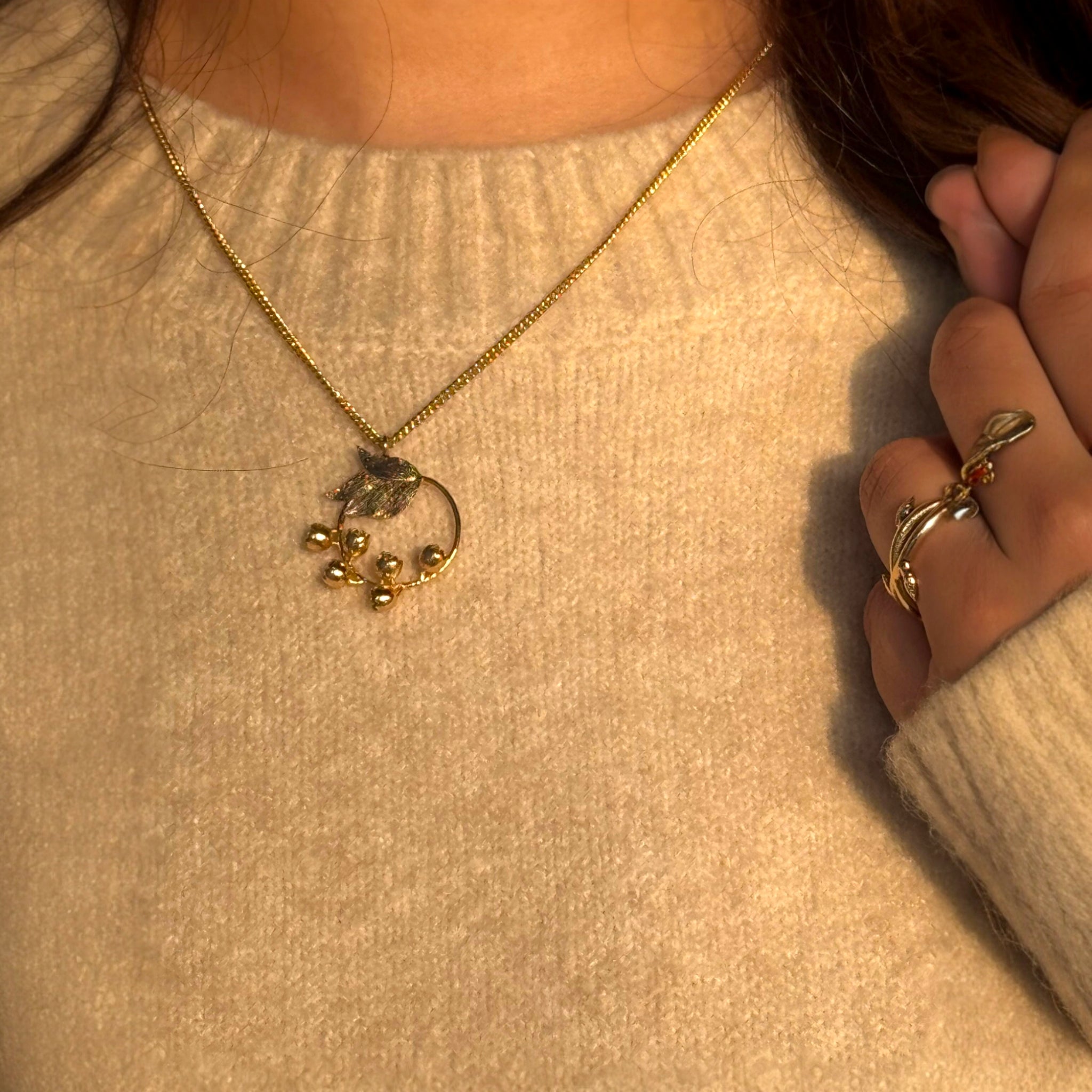 SU Jewelry Circle of Lily Pendant – Botanical Lily of the Valley Design

